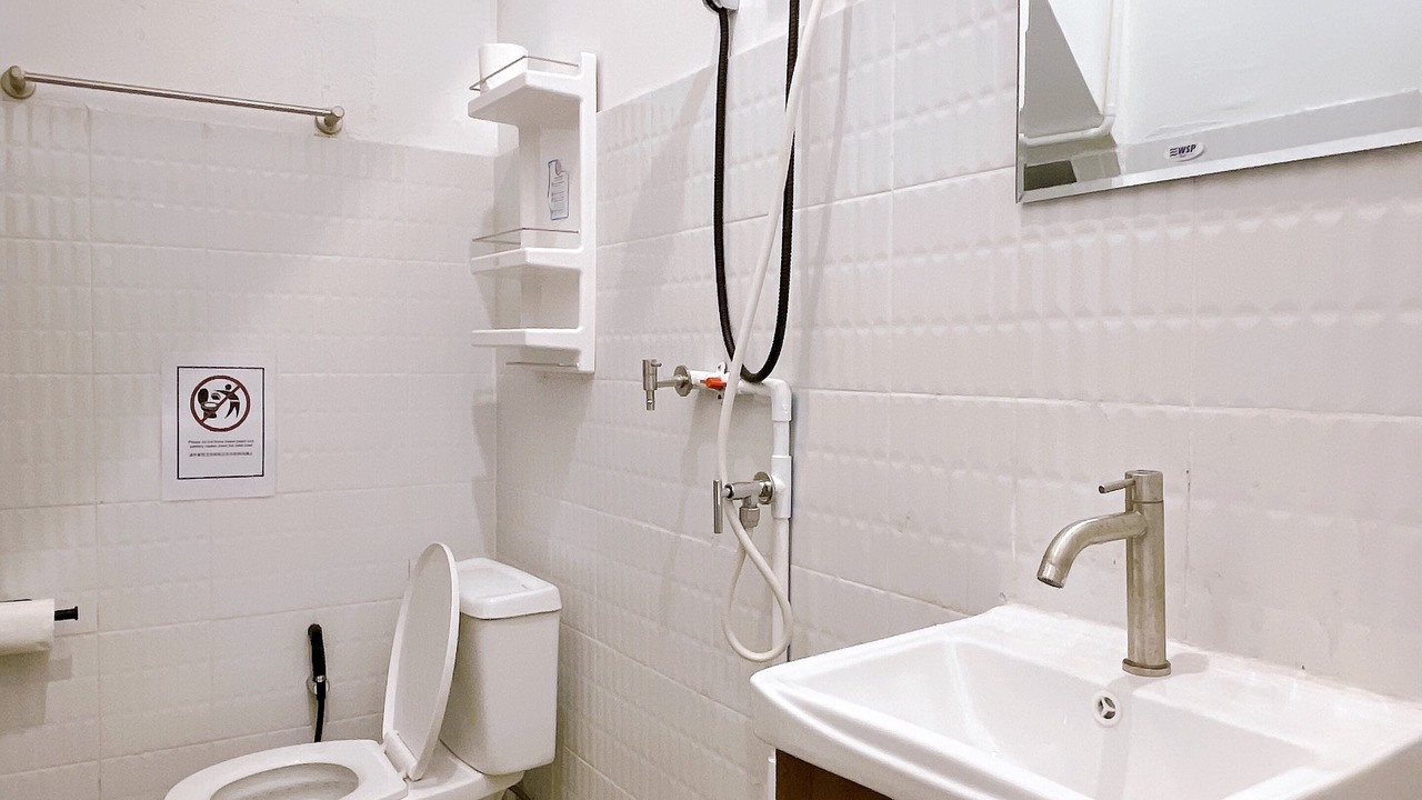 Photo of Bathroom in Talat Yot