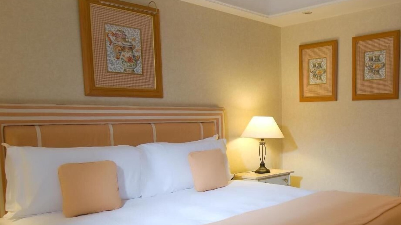 Photo of Bedroom in Trade Center