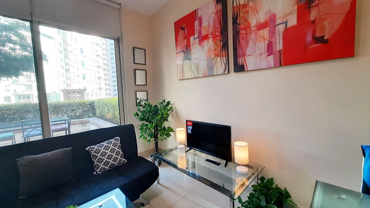 Photo of Livingroom in Jumeira 3