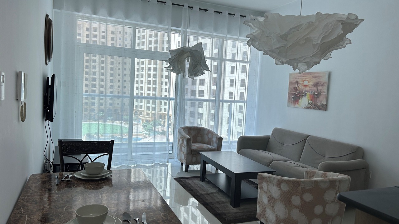 Photo of Livingroom in Jumeira 1