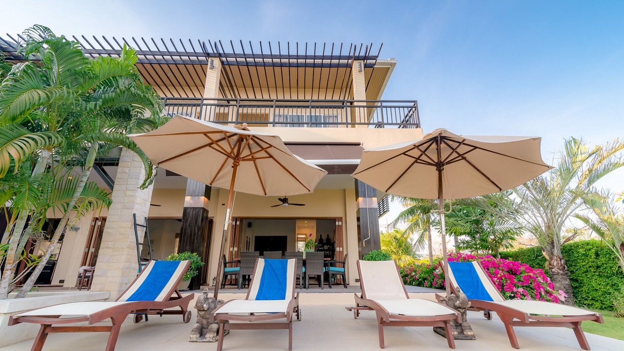 Photo of Patio Balcony in Sam Phraya