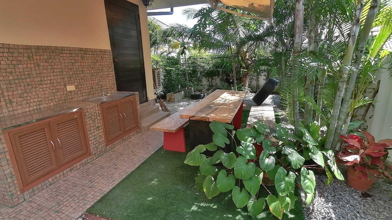 Photo of Outdoor in Hin Lek Fai