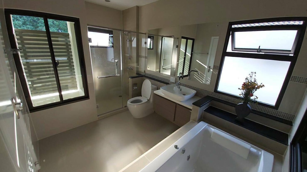 Photo of Bathroom in Kathu