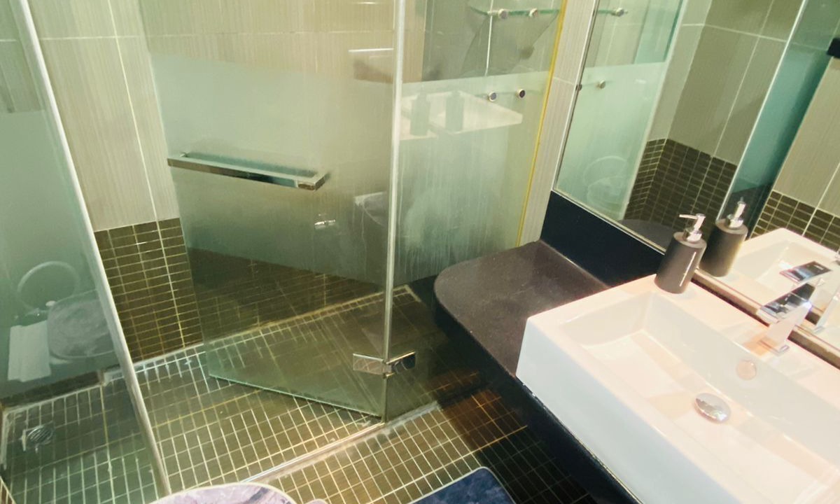 Photo of Bathroom in Jumeira 1