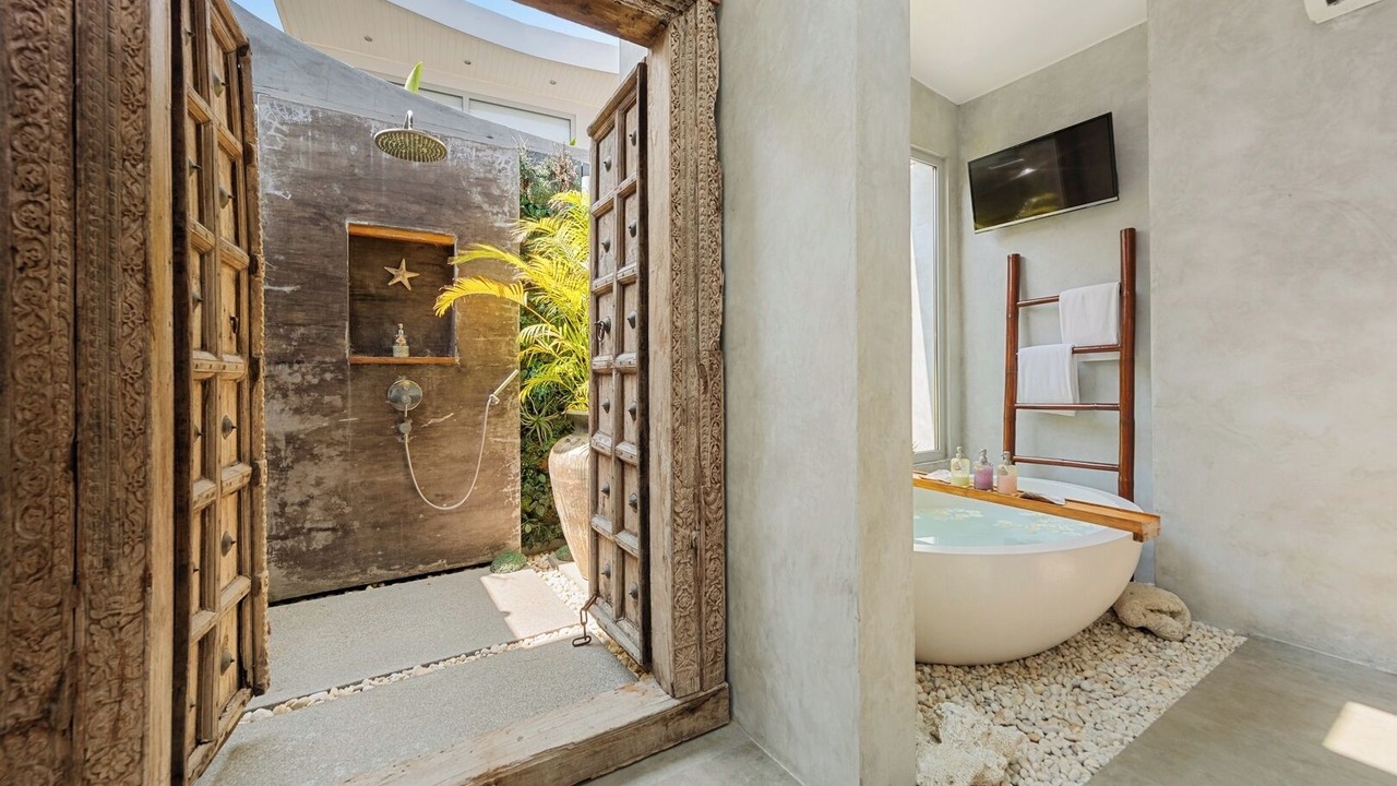 Photo of Bathroom in Plai Laem