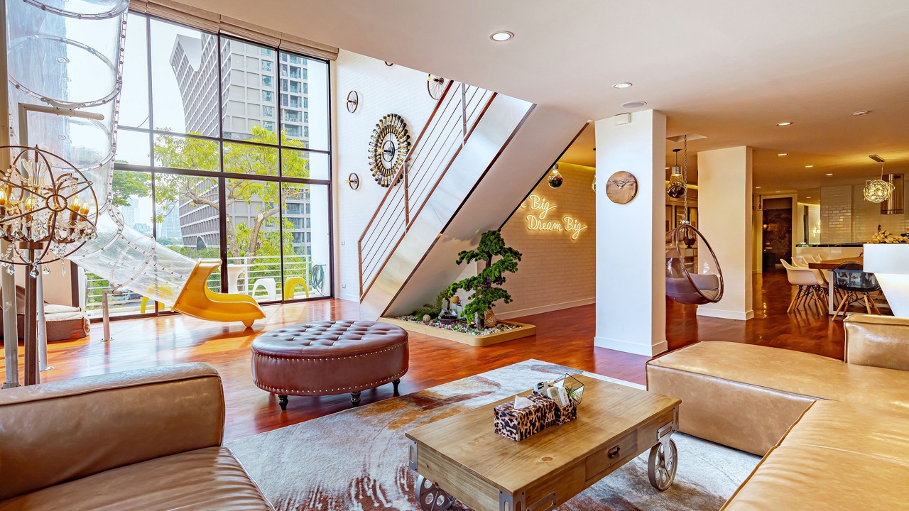 Photo of Livingroom in Chidlom