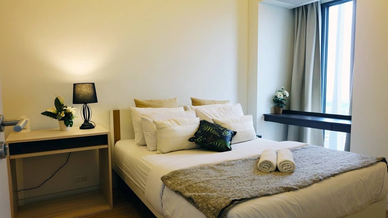 Photo of Bedroom in Samsen Nai