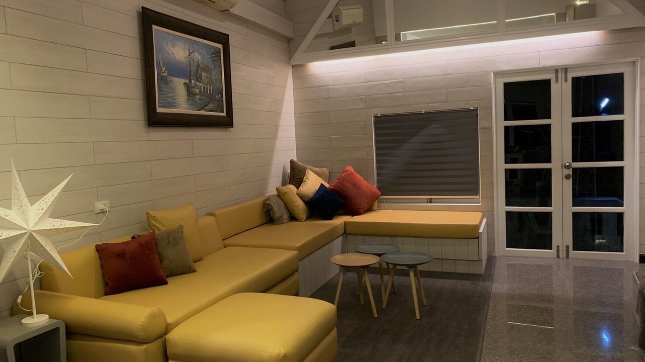 Photo of Livingroom in Laem Phak Bia