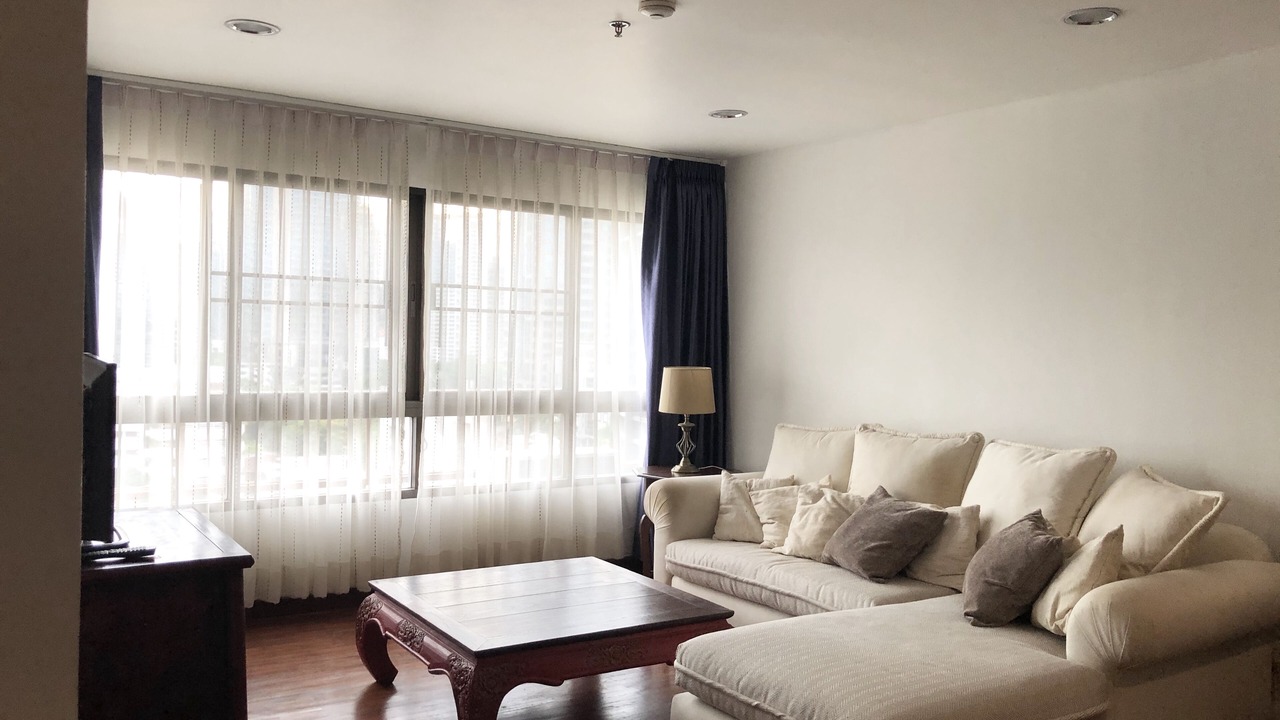 Photo of Livingroom in Ploenchit