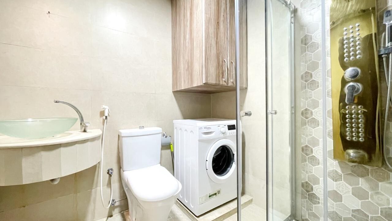 Photo of Bathroom in Dubai Sports City