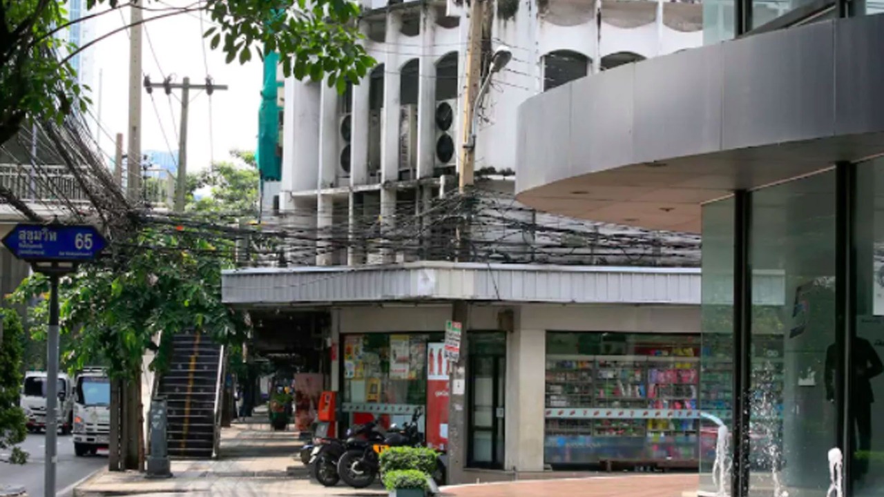Photo of Outdoor in Phra Khanong Nuea