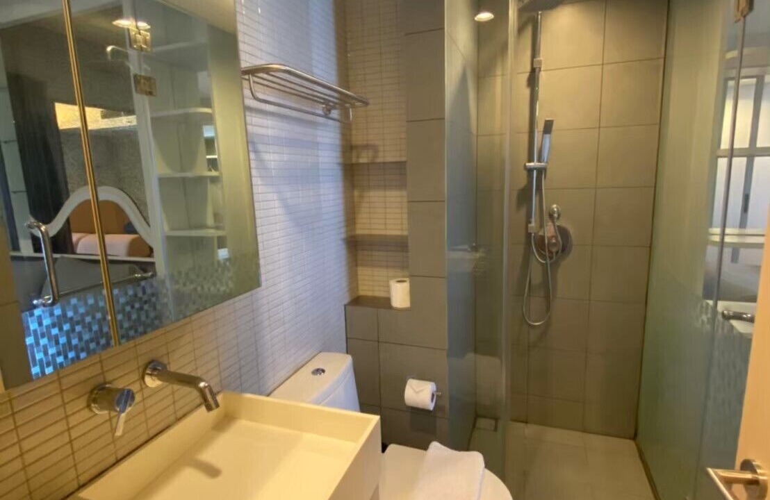 Photo of Bathroom in Samsen Nai