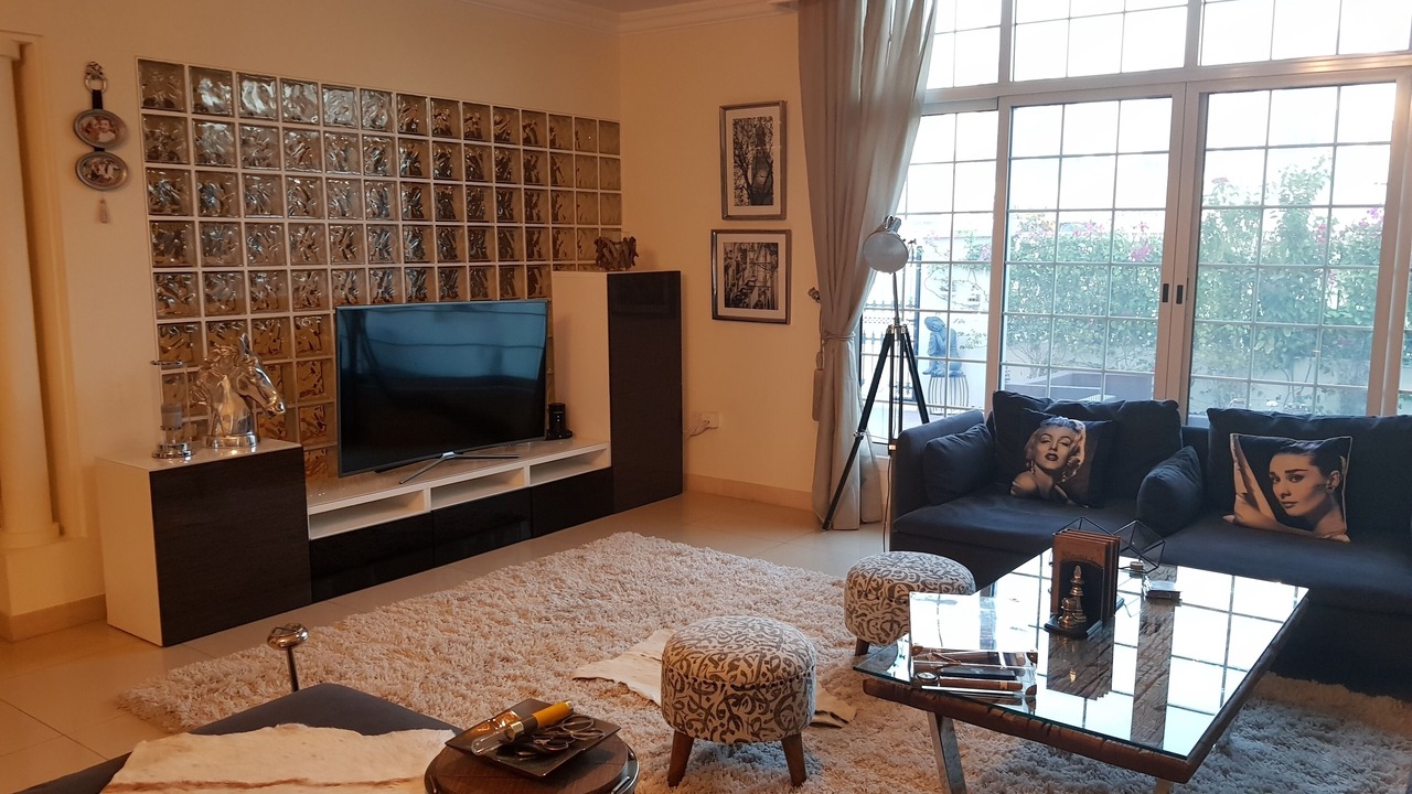 Photo of Livingroom in Jumeira 1