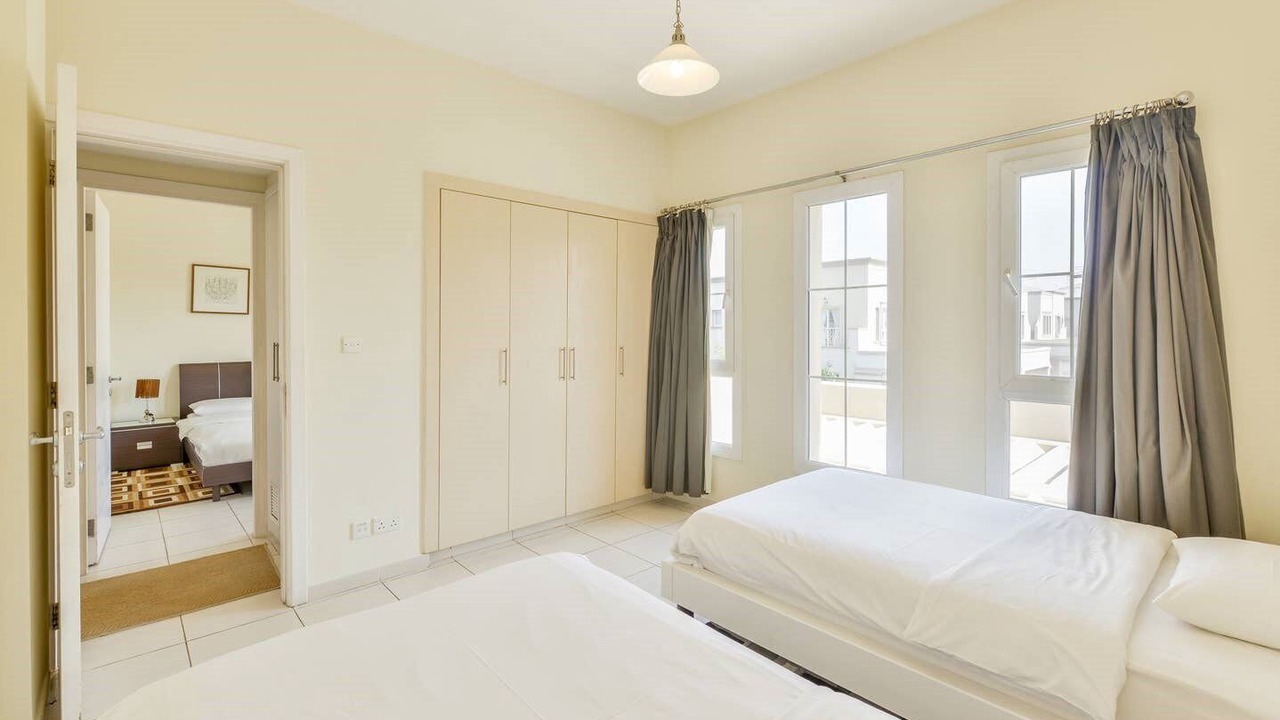 Photo of Bedroom in Emirates Hills
