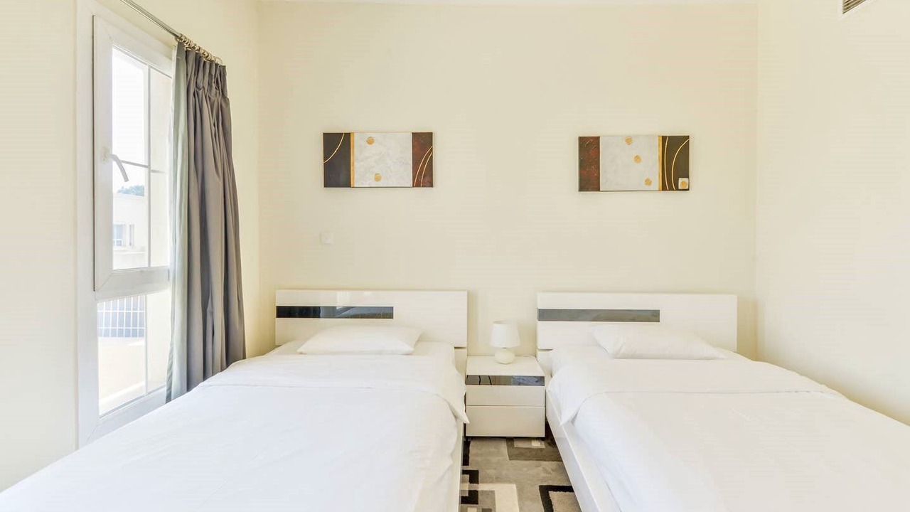 Photo of Bedroom in Emirates Hills