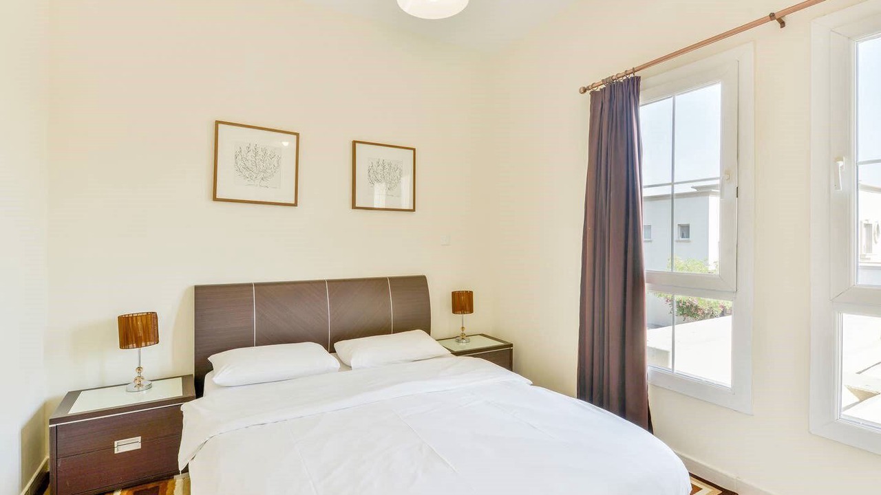 Photo of Bedroom in Emirates Hills