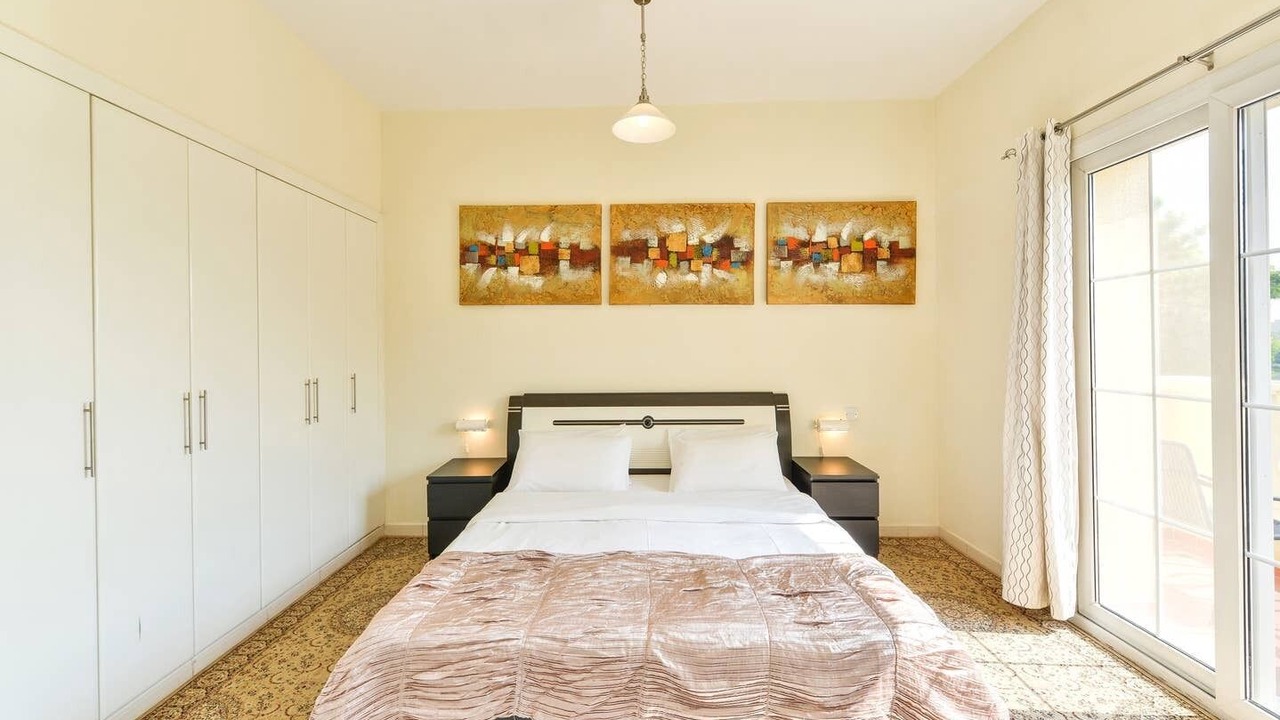 Photo of Bedroom in Springs 7