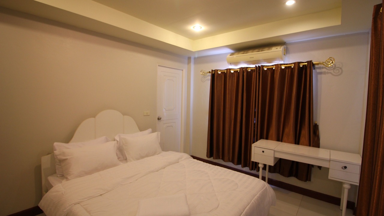 Photo of Bedroom in Na Kluea