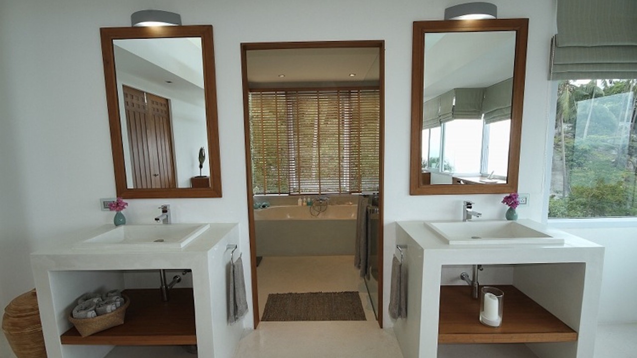 Photo of Bathroom in Laem Set