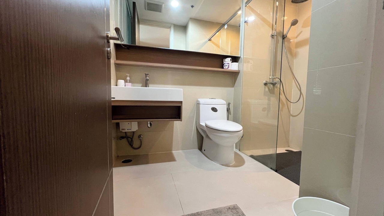 Photo of Bathroom in Khlong Toei Nuea