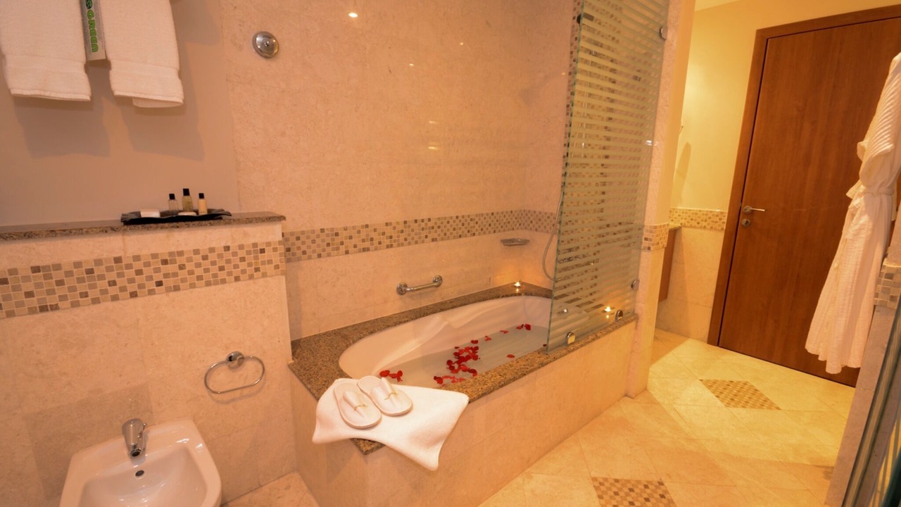 Photo of Bathroom in Al Barsha 1