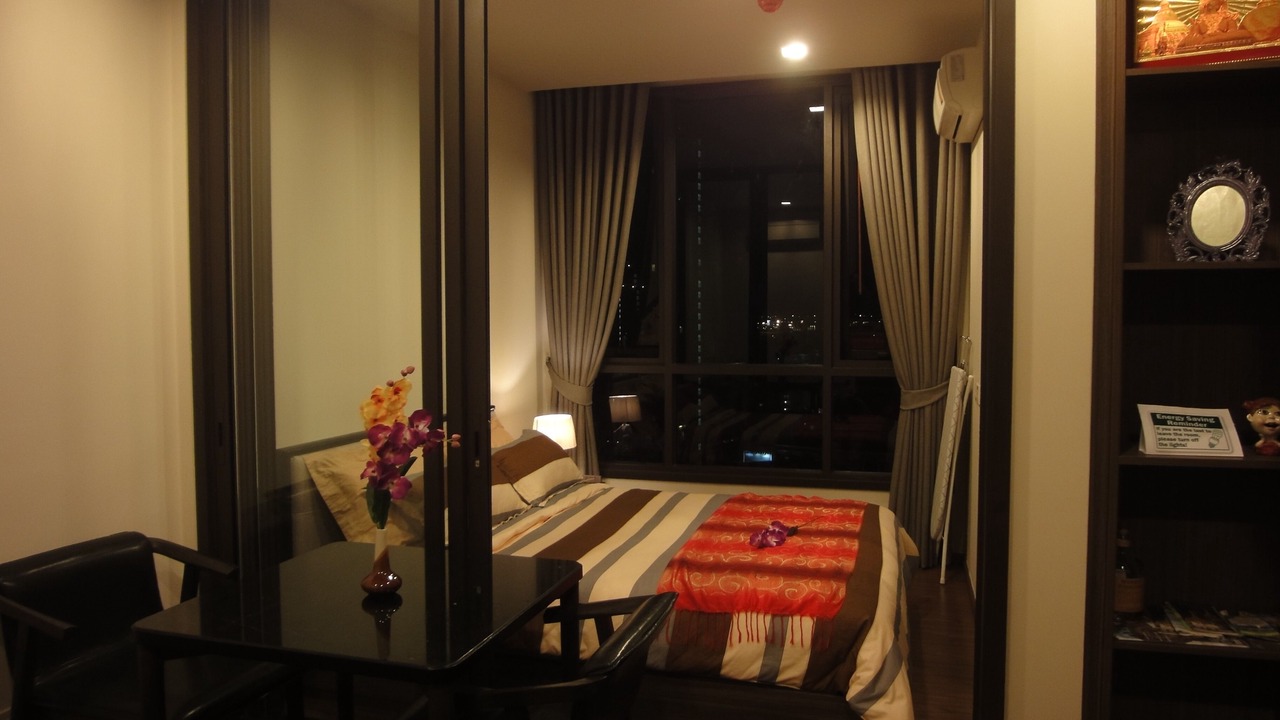 Photo of Bedroom in Phra Khanong Nuea