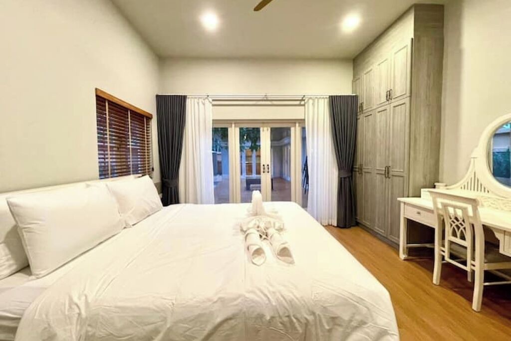 Photo of Bedroom in Na Kluea