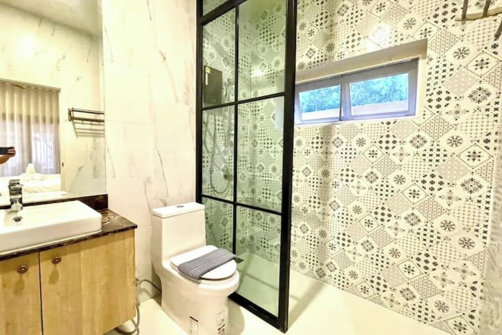 Photo of Bathroom in Na Kluea