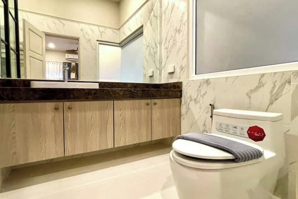 Photo of Bathroom in Na Kluea