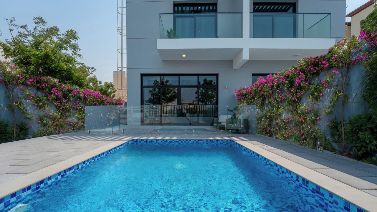 Photo of Outdoor in Jumeirah Village Circle