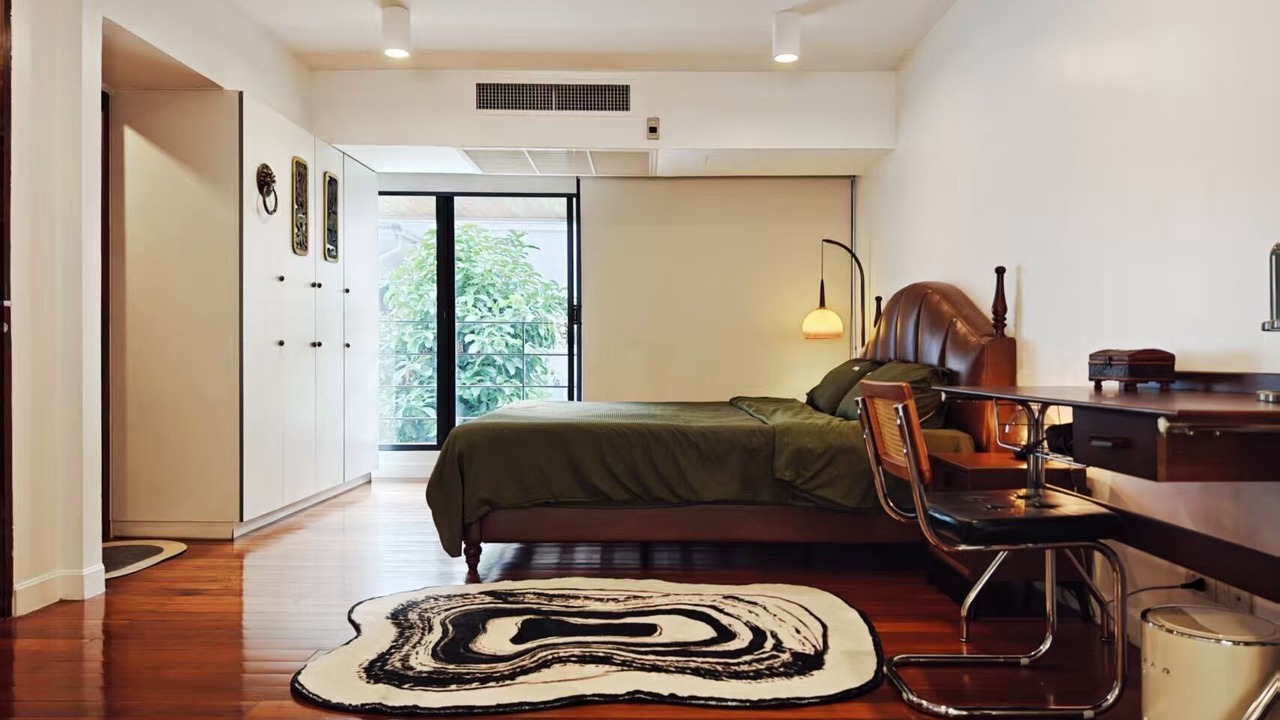 Photo of Bedroom in Khlong Tan Nuea