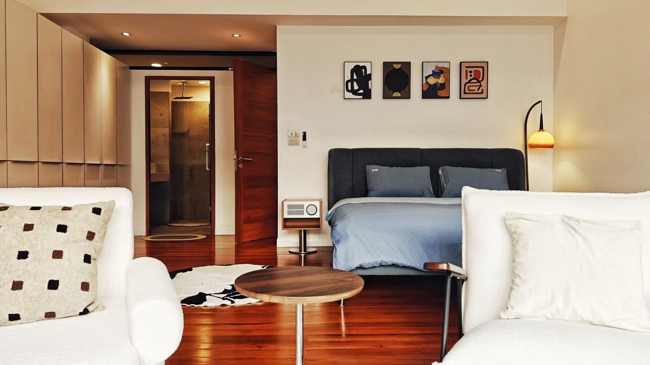 Photo of Bedroom in Khlong Tan Nuea