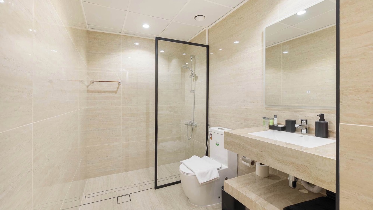Photo of Bathroom in The Greens