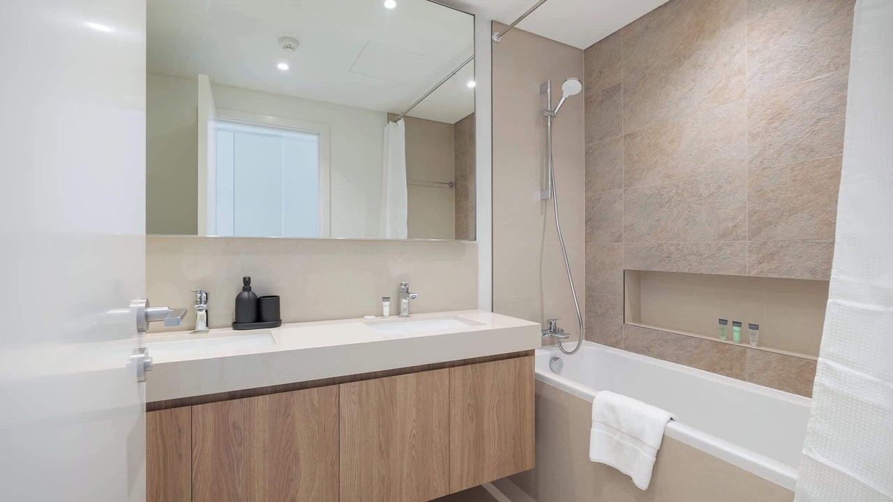 Photo of Bathroom in Za'abeel 2