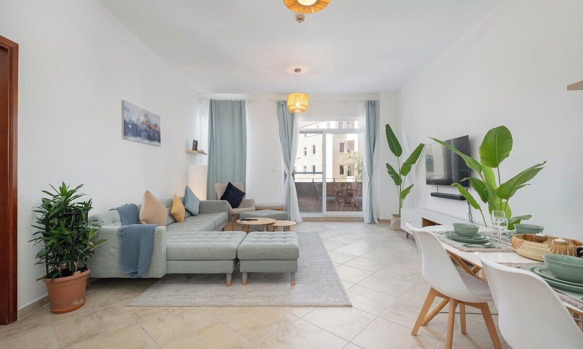Photo of Livingroom in Motor City