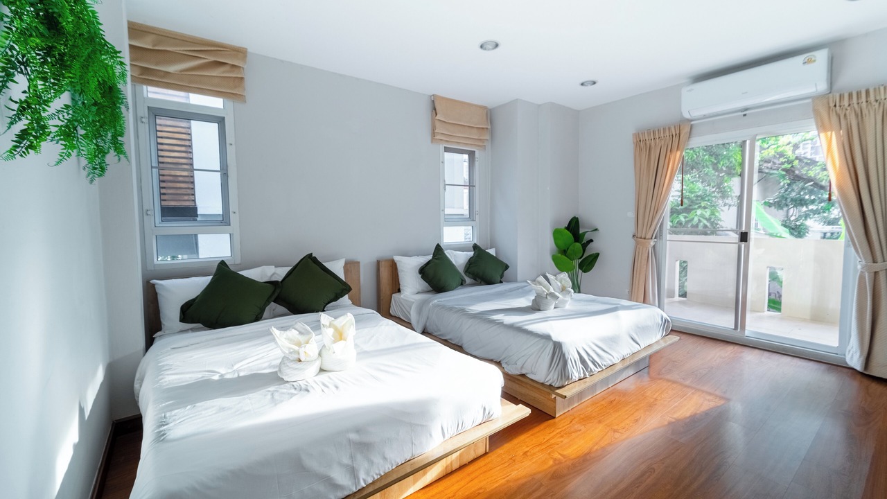 Photo of Bedroom in Phra Khanong Nuea