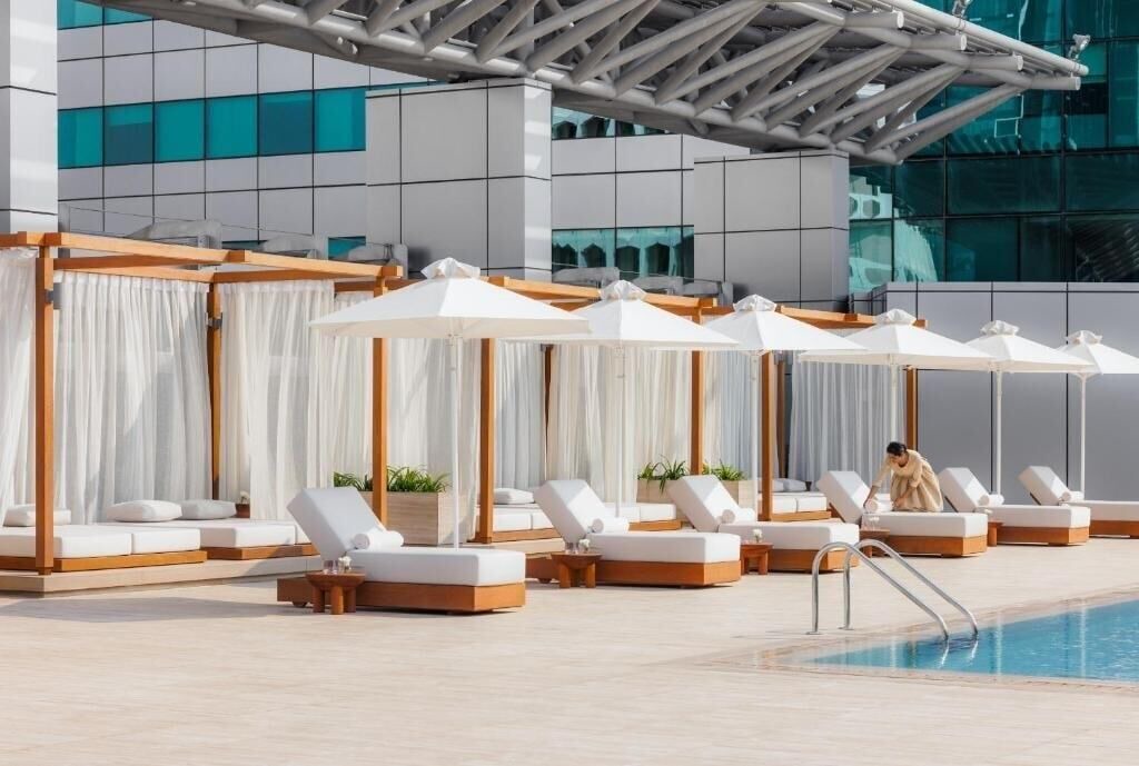 Photo of Outdoor in Trade Center