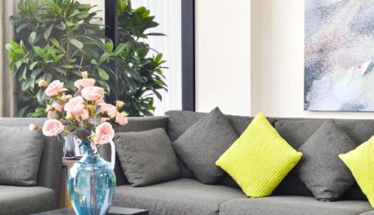 Photo of Livingroom in Trade Center
