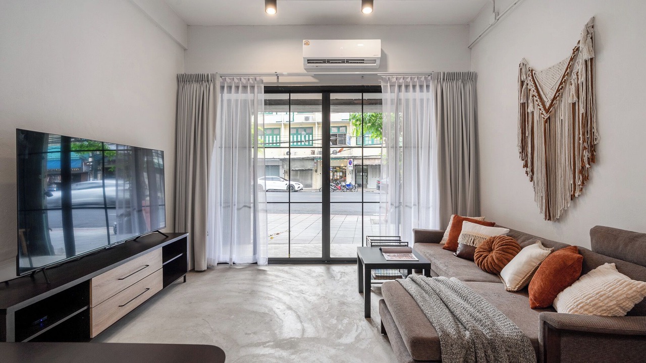 Photo of Livingroom in Wang Burapha Phirom