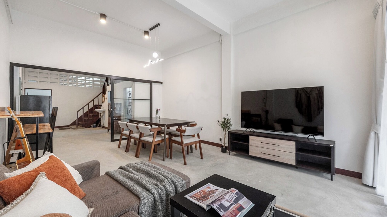 Photo of Livingroom in Wang Burapha Phirom