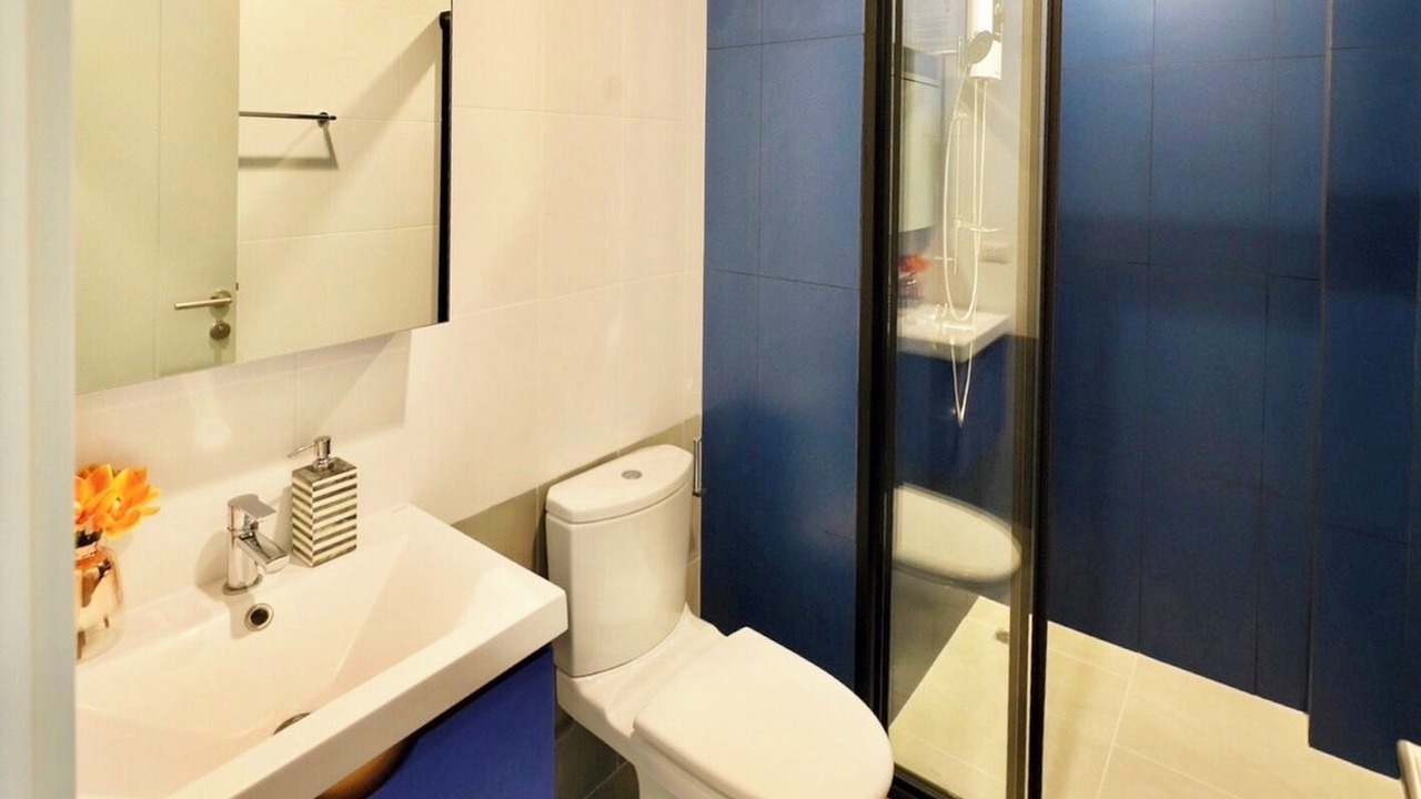 Photo of Bathroom in Khlong Tan Nuea