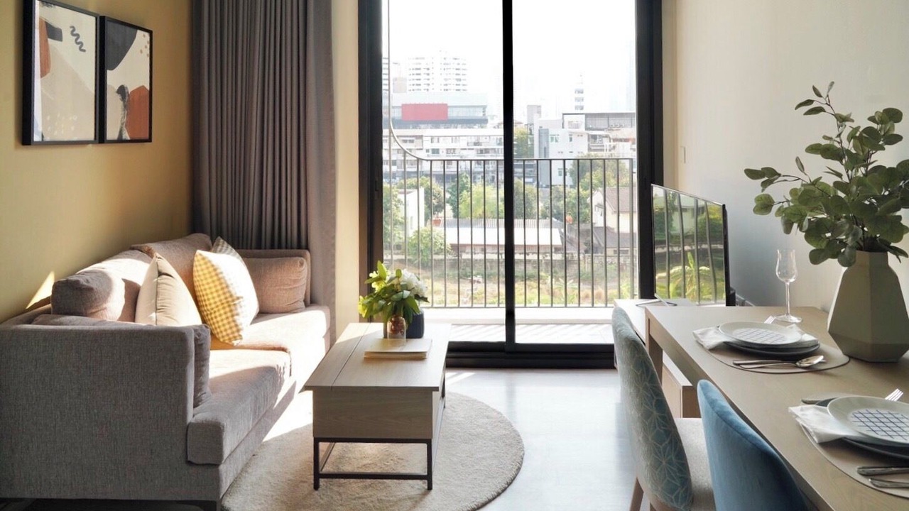 Photo of Livingroom in Khlong Tan Nuea