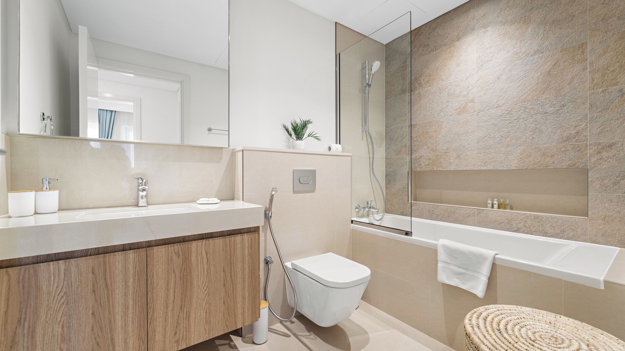 Photo of Bathroom in Za'abeel 2