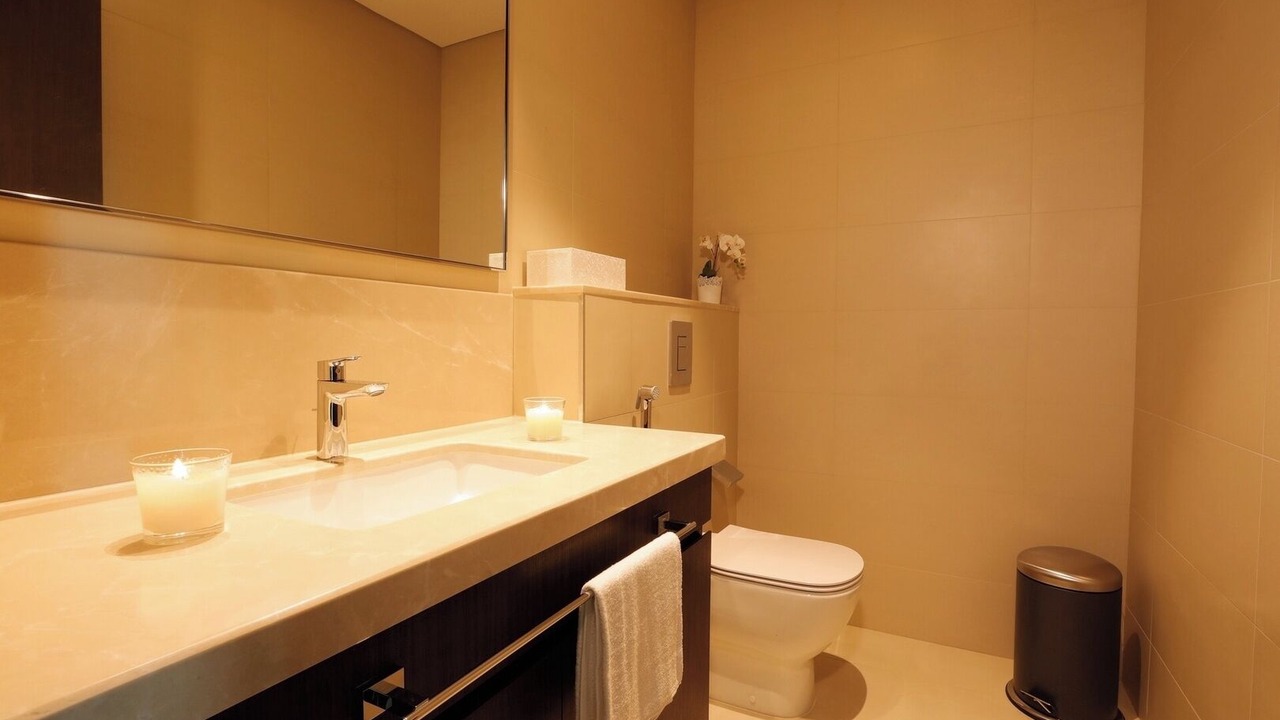 Photo of Bathroom in Za'abeel 2