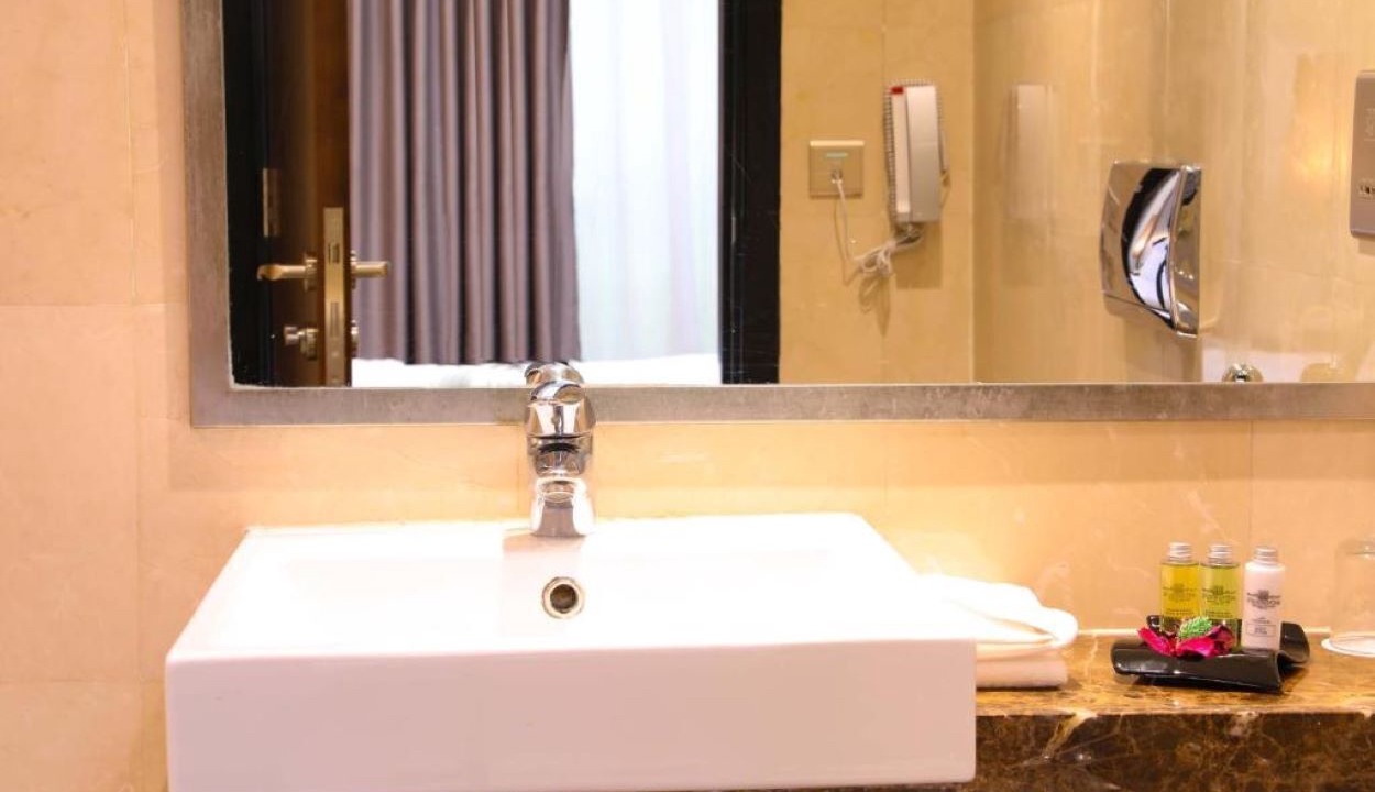 Photo of Bathroom in Trade Center