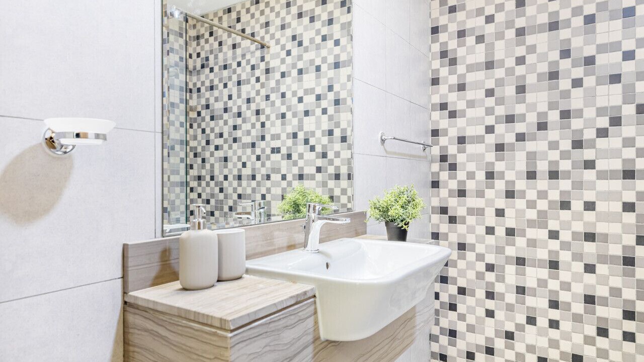 Photo of Bathroom in Discovery Gardens
