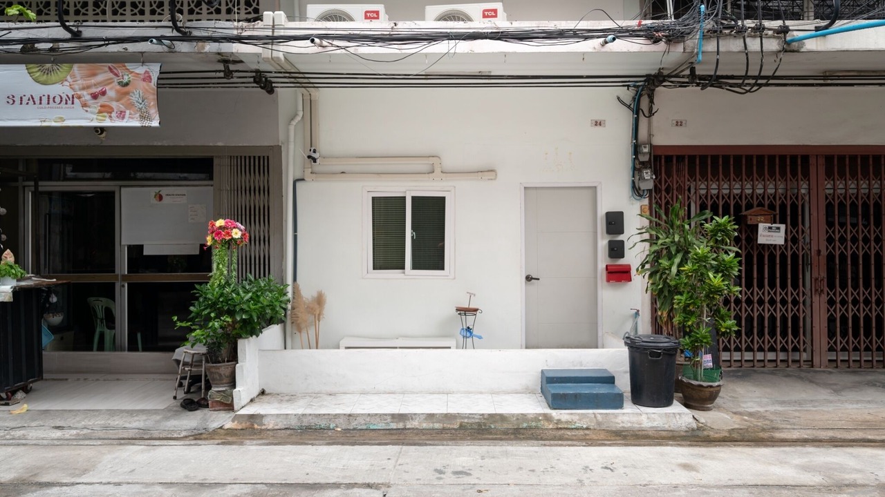Photo of Outdoor in Phra Khanong
