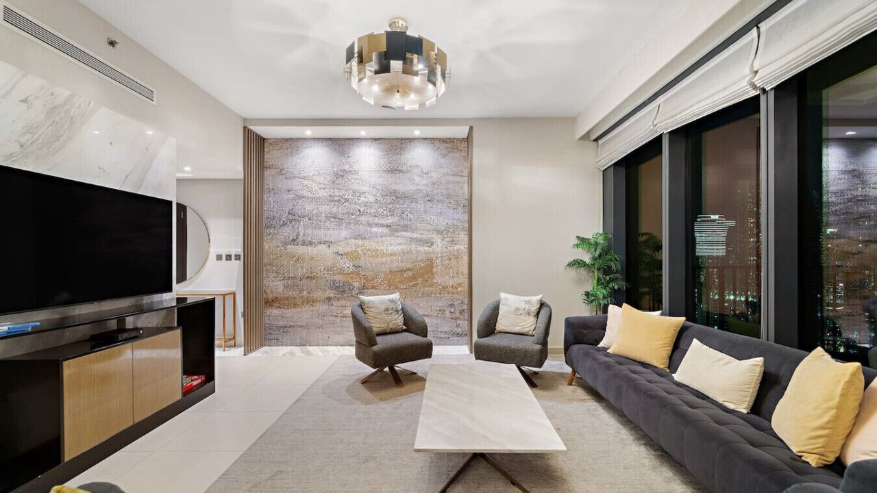 Photo of Livingroom in Za'abeel 2