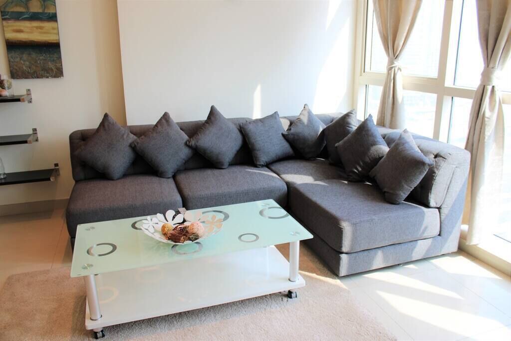 Photo of Livingroom in Trade Centre 1