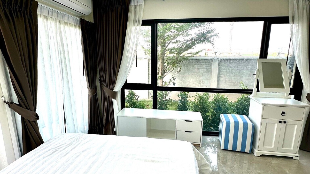 Photo of Bedroom in Samut Sakhon